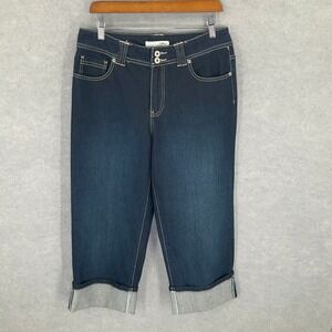 Chico's Platinum Denim Capri Pants‎ Cuffed Dark Wash Women's Size 1.5 (US M)